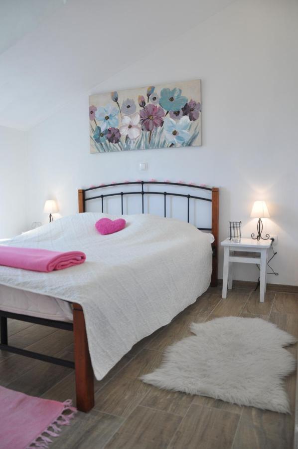 Apartmani Carnizza Ražanac Exteriör bild
