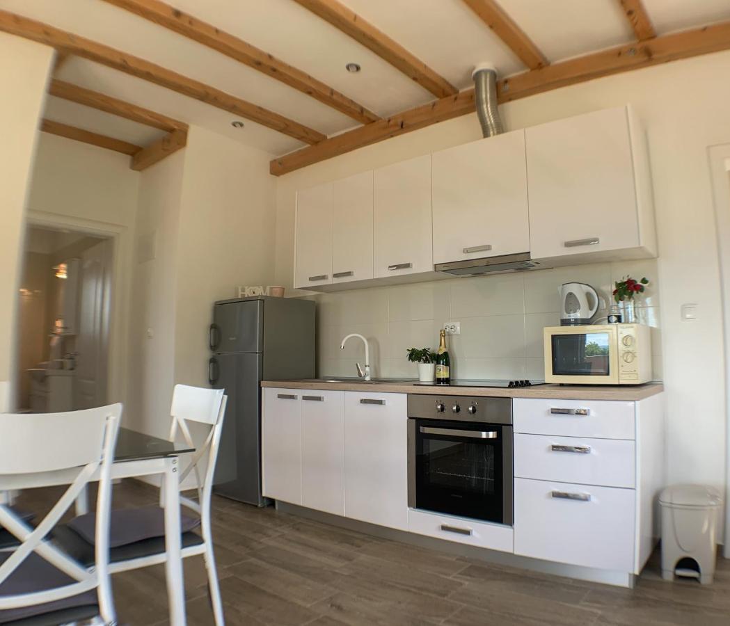 Apartmani Carnizza Ražanac Exteriör bild