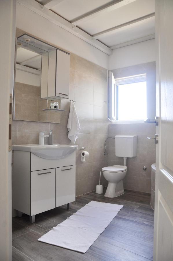 Apartmani Carnizza Ražanac Exteriör bild