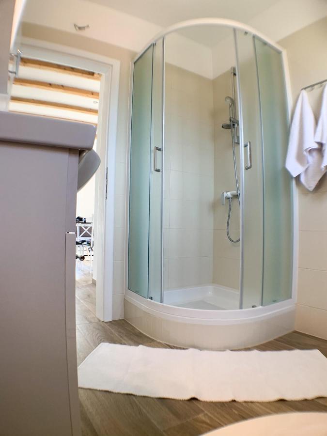 Apartmani Carnizza Ražanac Exteriör bild